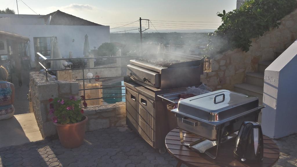 Amazones Village Suites Hersonissos  Luaran gambar